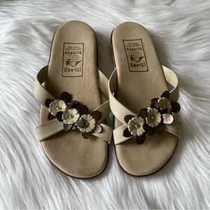 🌺🌺ISLAND SLIPPER LEHUA SLIDE FLAT IN CREAM AND BROWN